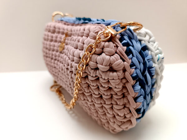 BLOOM - Imagen 4