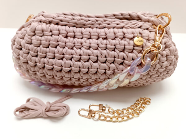 BLOOM - Imagen 3